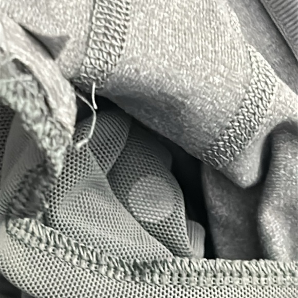 Lululemon Athletica Gray women’s hooded jacket, size 8. - Picture 7 of 7